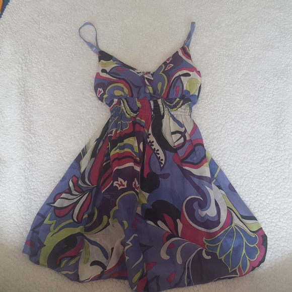 Top - Picture 2 of 4